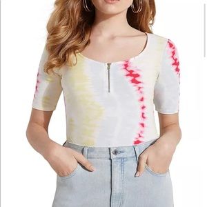 Guess top